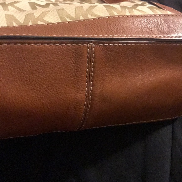 Michael Kors Purse - Picture 2 of 4